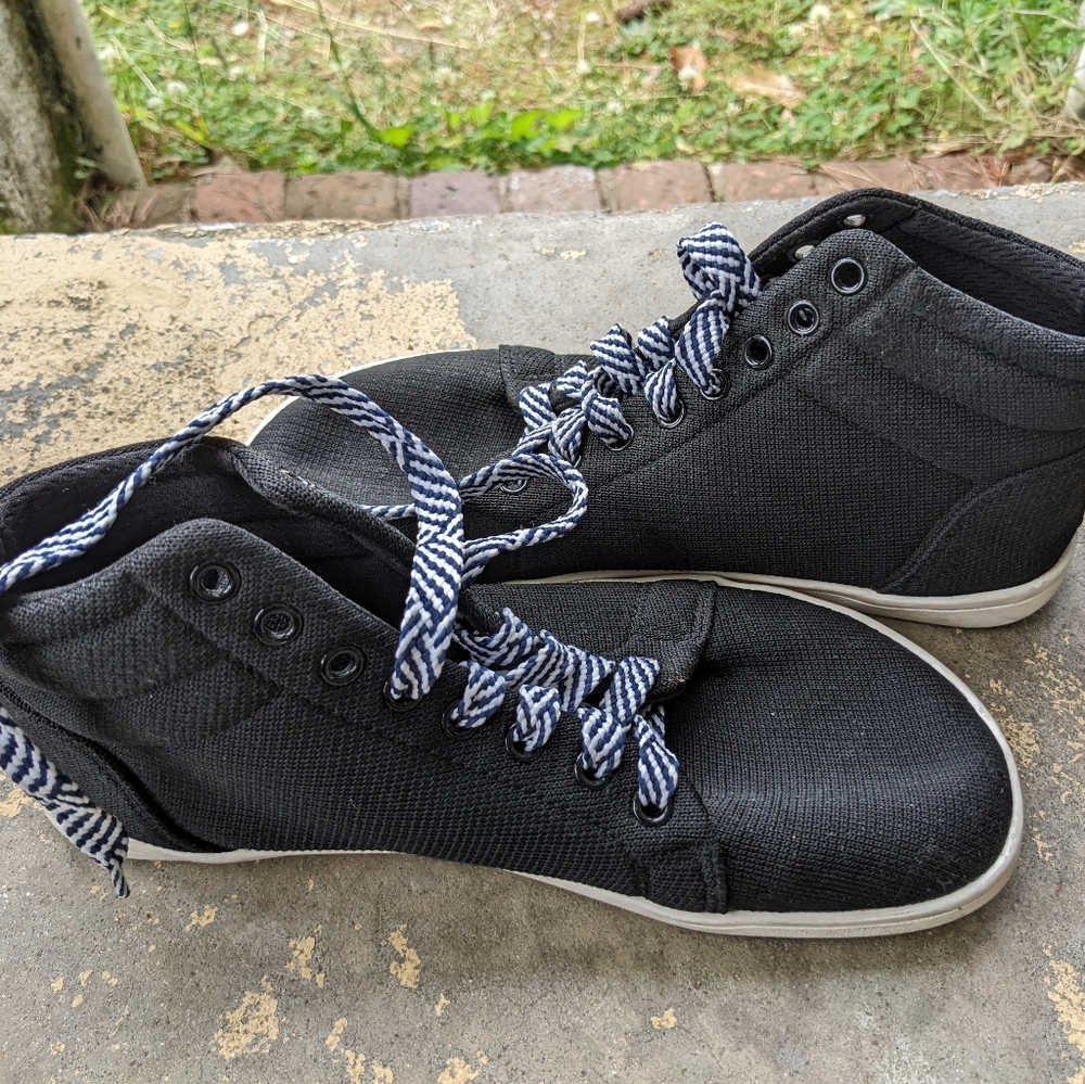 Feelgrounds knit hi top barefoot sneakers